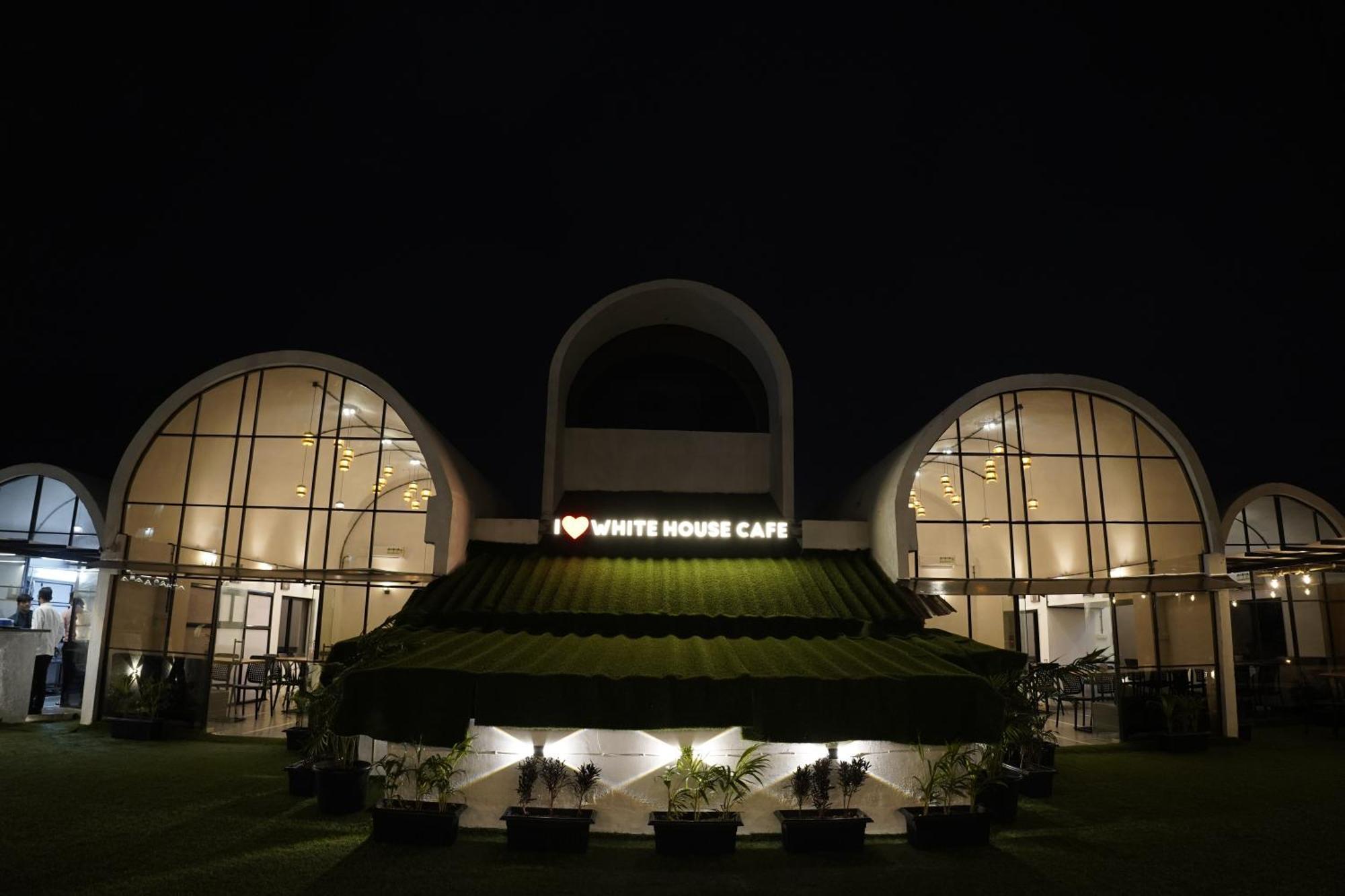 Hotel Royal Accord สุรัต ภายนอก รูปภาพ